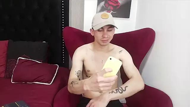 MisterXcamilo from StripChat is Freechat