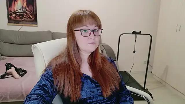 MISTRESS-FOX from StripChat is Freechat