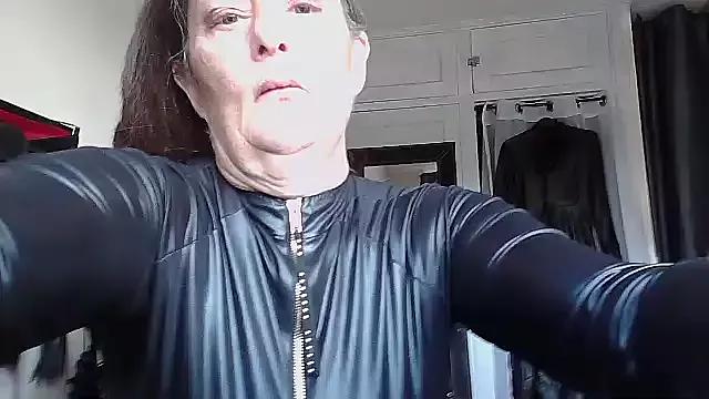 Mistress-Ivy51 from StripChat is Freechat