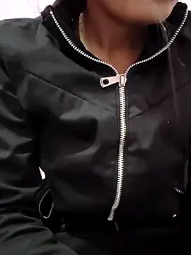 Modelbigbobs from StripChat is Freechat