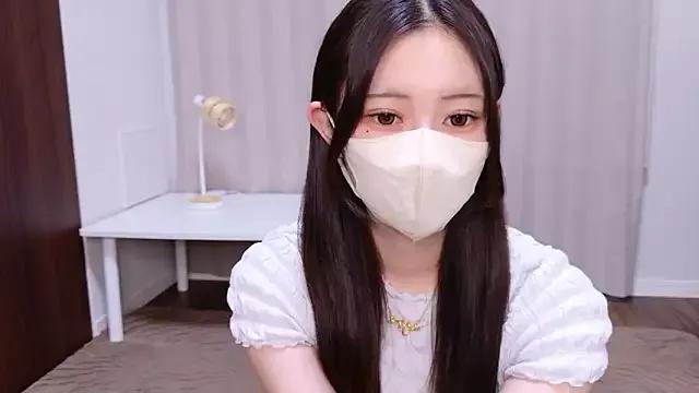 MOEMOE-Q from StripChat is Freechat