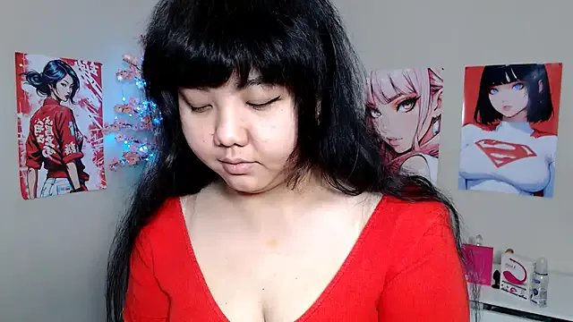 Freechat Moertomlly on StripChat