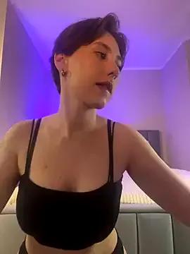 Molli_Luv from StripChat