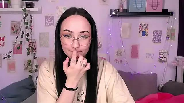 Molly_Kissss from StripChat is Freechat