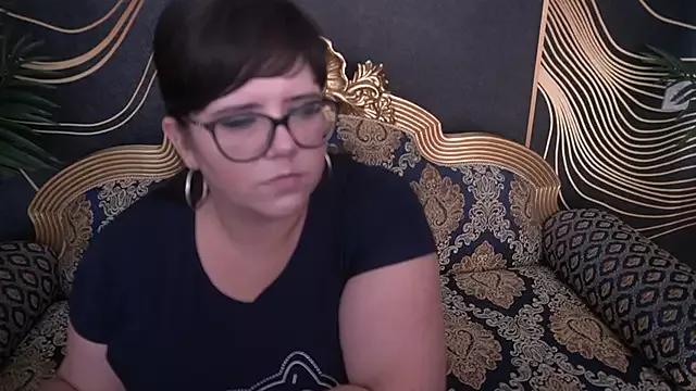 Monelise from StripChat is Freechat
