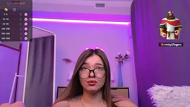 moon__lil from StripChat is Freechat