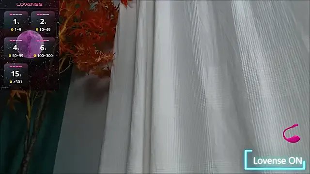 Freechat Moon_Shard on StripChat