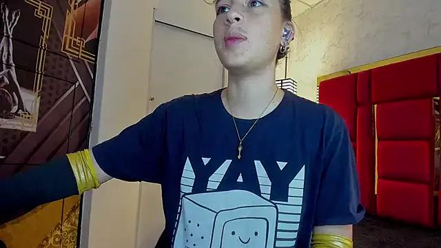 moon_winy from StripChat is Freechat