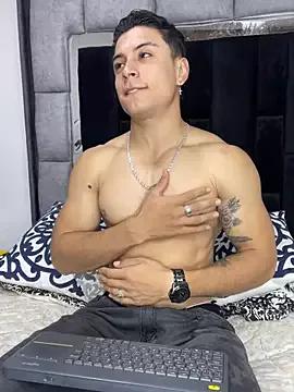 MR_MUSCLE from StripChat
