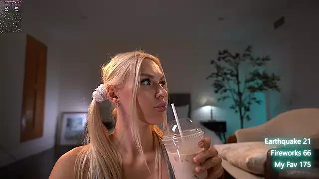 MsCindyLuv from StripChat is Freechat