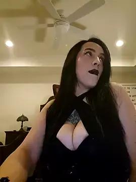 MsSuckuBust from StripChat