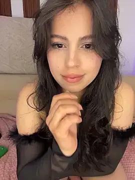 Mya_lorenz from StripChat is Freechat