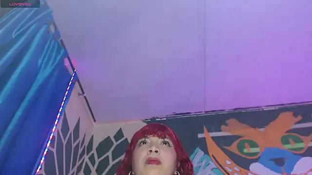 MyDivaYourKing from StripChat is Freechat