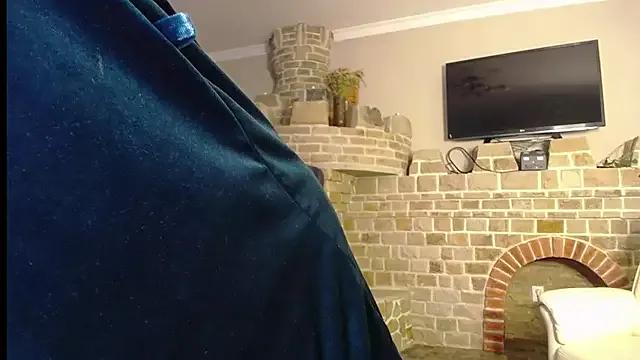 MysticVenus_ from StripChat is Freechat