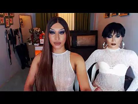 MystiqueQueen from StripChat is Freechat