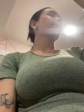 Naatalia from StripChat is Freechat