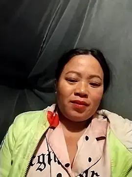 Nadia-a from StripChat is Freechat