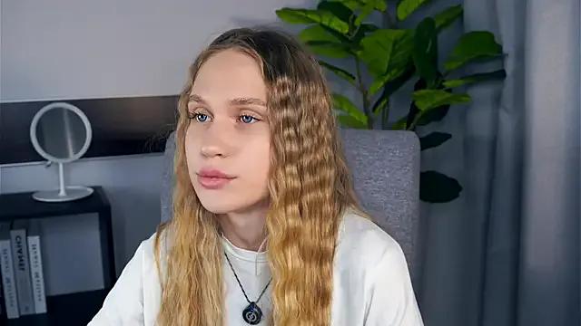 Try girls webcam shows. Sweet cute Free Performers.