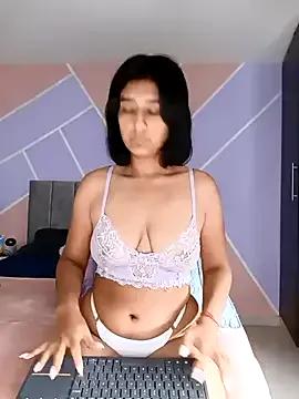 Nahomievans233 from StripChat is Freechat