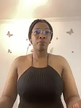 Nahomy_gree from StripChat is Freechat