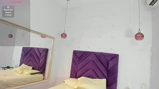 Nahomycarterr from StripChat is Freechat