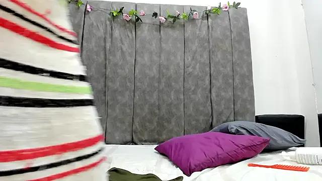 Nai_78_couple from StripChat is Freechat