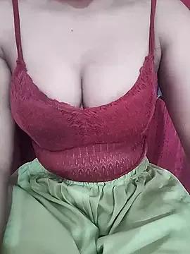 nainacutegic from StripChat is Freechat