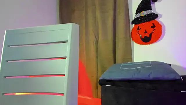 NanakoDollx from StripChat