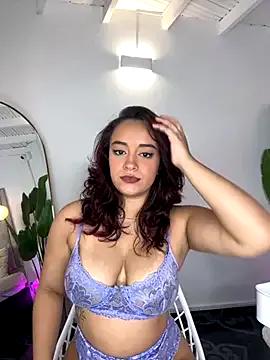 NaughtyNinnaXXX from StripChat is Freechat