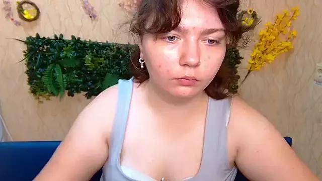 NeonilaLisova from StripChat is Freechat