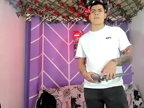 Freechat nexusboyhot on StripChat