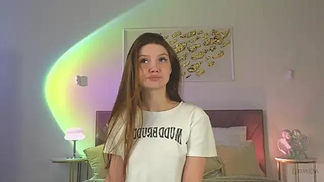Nicole_Broown_ from StripChat is Freechat