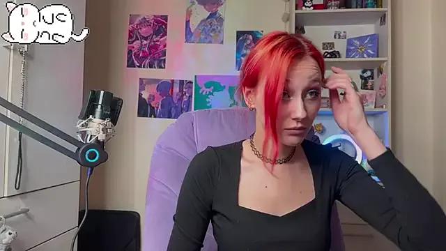 Nicole_Wildfire from StripChat is Freechat