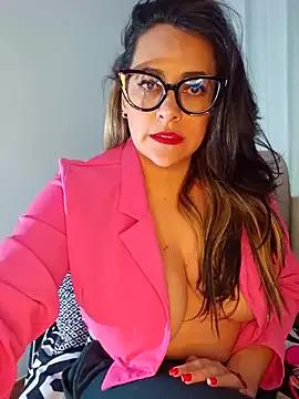 Nicoleefaith_ from StripChat is Freechat