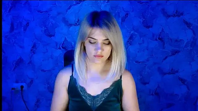 nika_gold1 from StripChat is Freechat