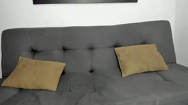 Nikki__uwu from StripChat is Freechat