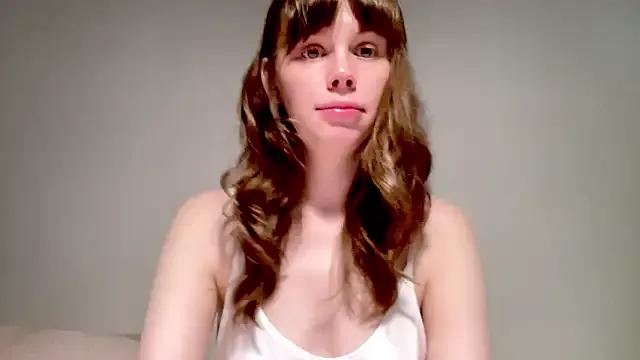 Nikki_Mimimi from StripChat is Freechat