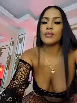 NikolJhones from StripChat is Freechat