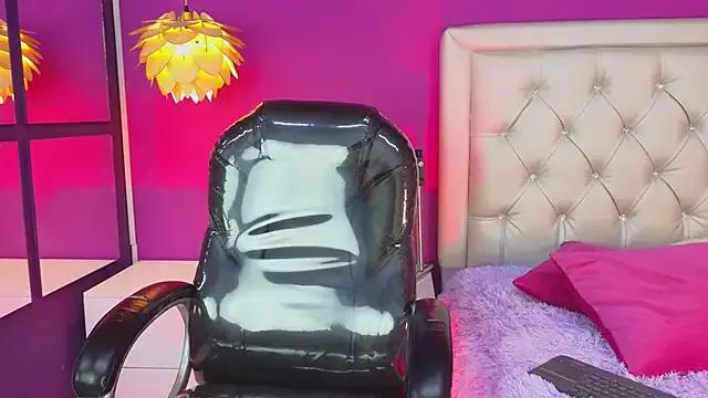 nikolwalter from StripChat is Freechat