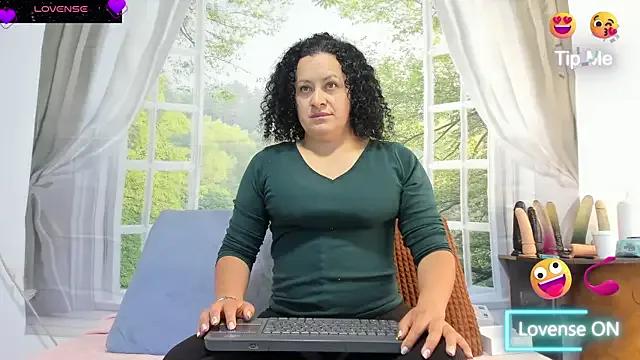 Nikool32 from StripChat
