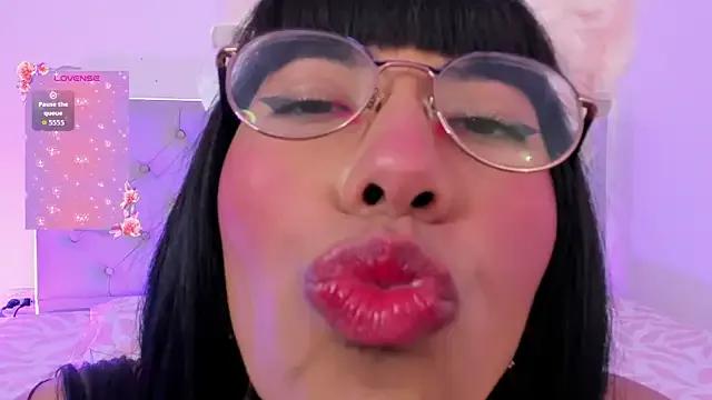 Try girls webcam shows. Sweet cute Free Performers.