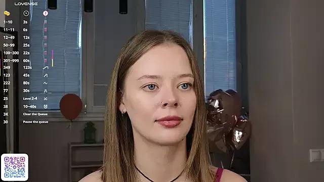 NinaCoxn from StripChat is Freechat