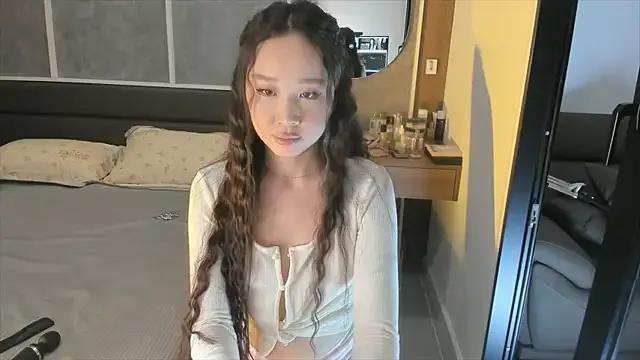 notyoursammy from StripChat is Freechat