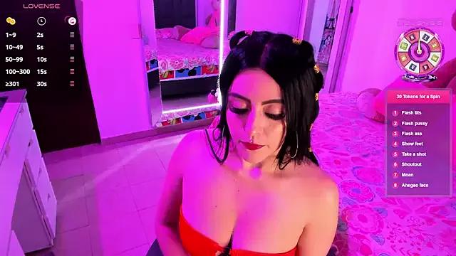 Octavia_collins from StripChat is Freechat