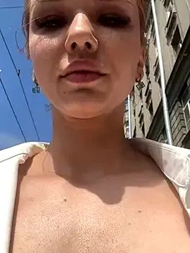 Oh_Anna from StripChat is Freechat