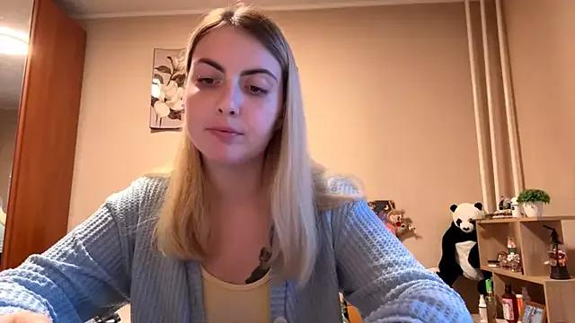 Try girls webcam shows. Sweet cute Free Performers.