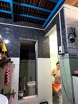 Try girls webcam shows. Sweet cute Free Performers.