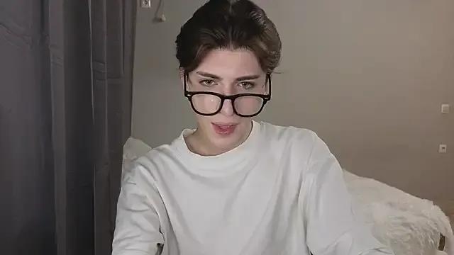 Oliver_star_boy_ from StripChat is Freechat