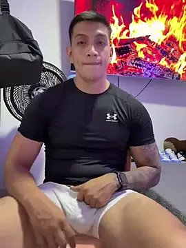 OliverWest04 from StripChat is Freechat