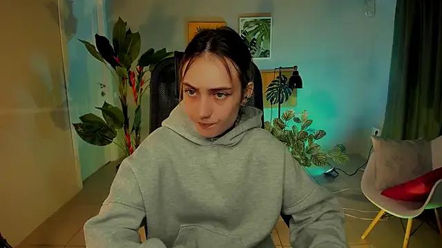 Try girls webcam shows. Sweet cute Free Performers.